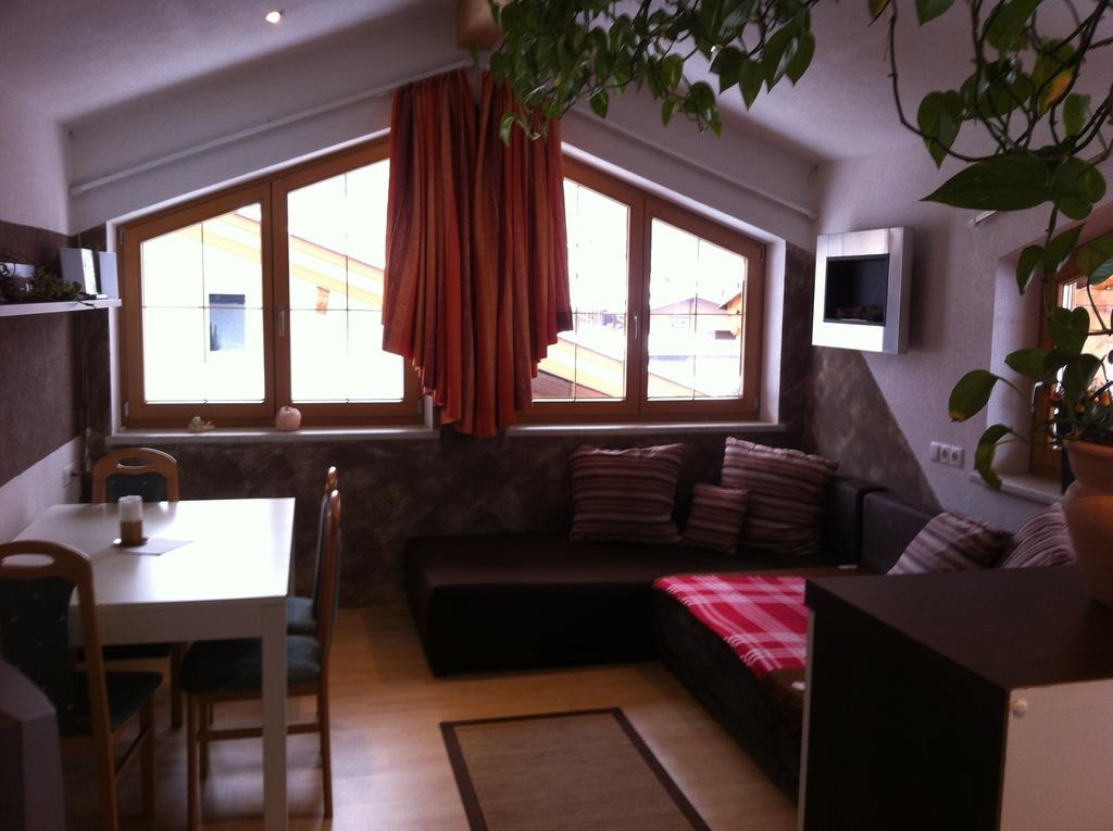 Apartmán Haus Schiestl Zell am Ziller Pokoj fotografie