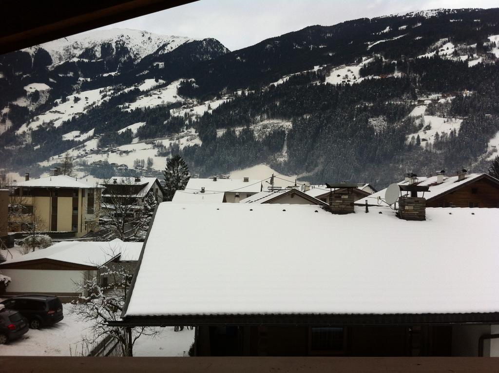 Apartmán Haus Schiestl Zell am Ziller Pokoj fotografie